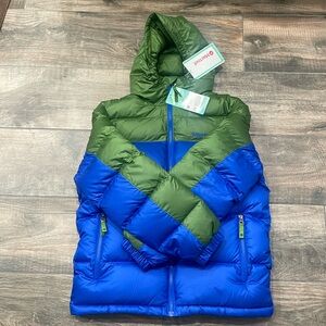 Marmot kids Guides Down Hoody. Very warm and brand new with tags.